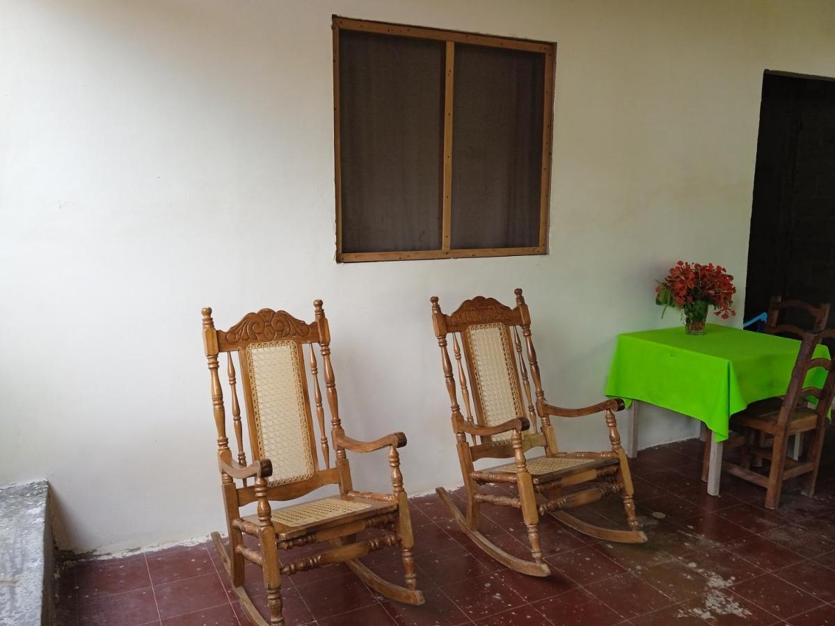 Hostal La Cascada San Ramon Mérida Exteriör bild
